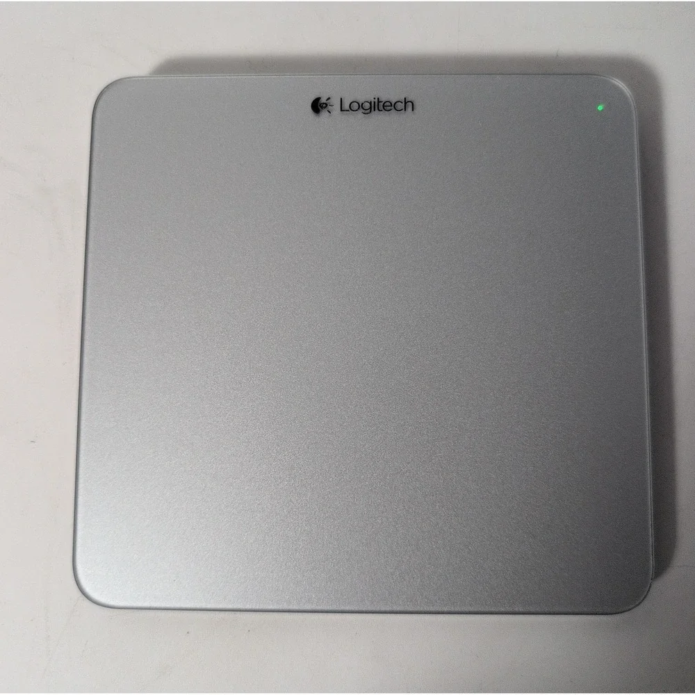 Logitech working pre