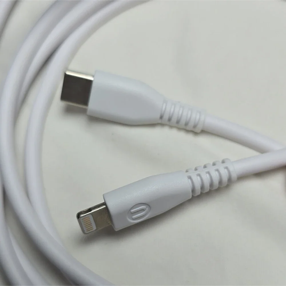 Unbranded white usb