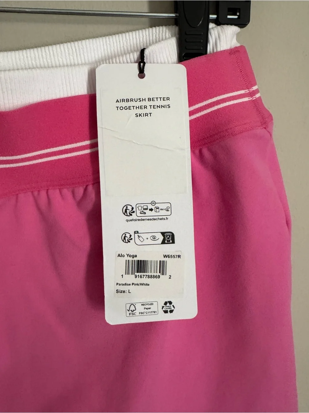 ALO Yoga bright pink