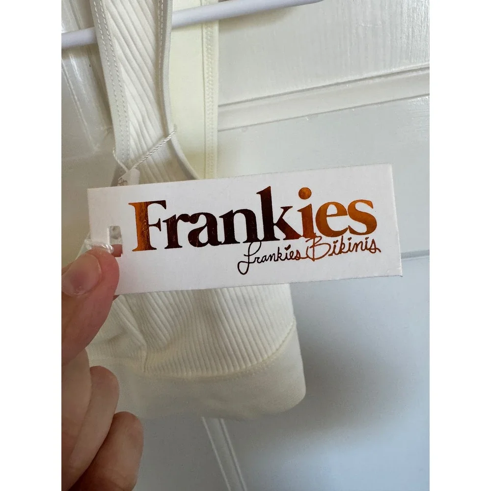 Frankies Bikinis nwt frankie