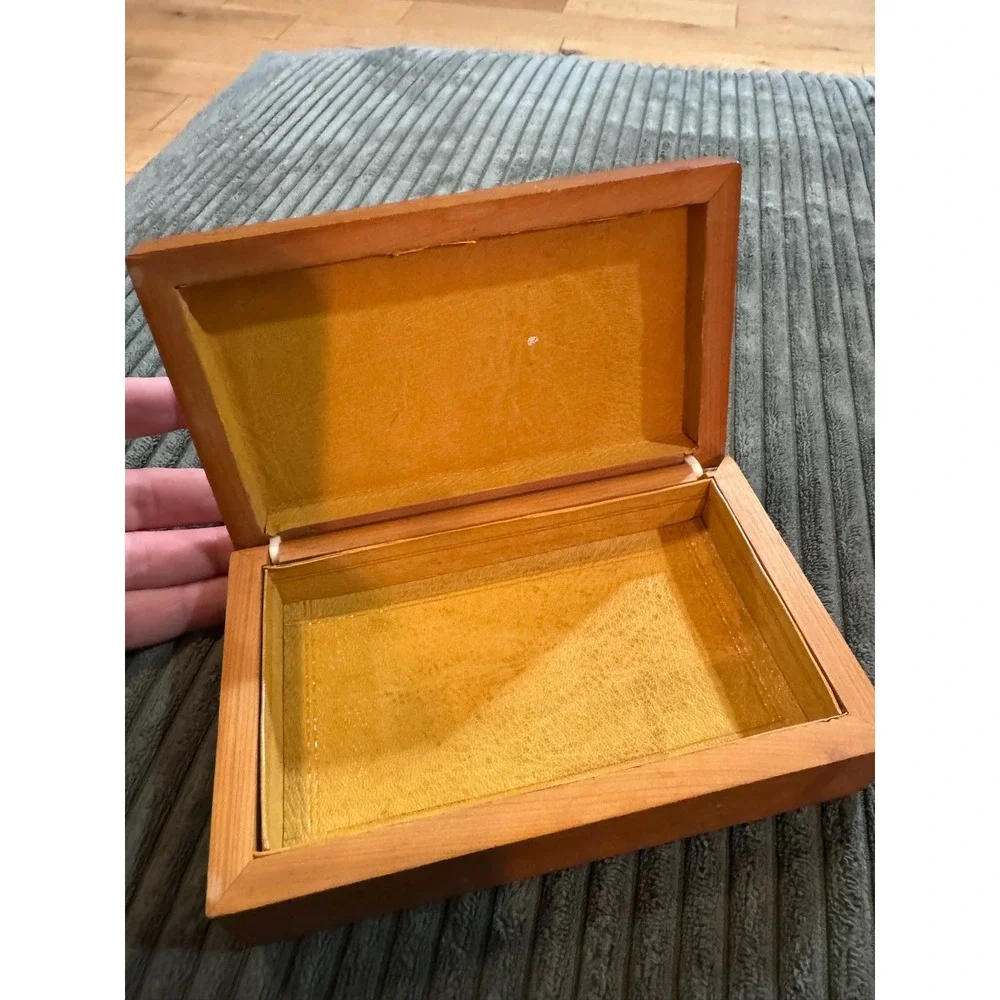 N/A decorative wooden