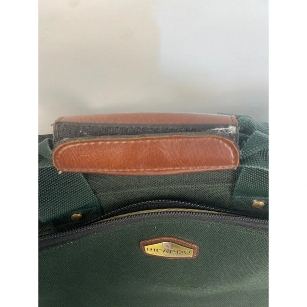 Ricardo Beverly Hills Santa Cruz Green Canvas Travel Bag Briefcase Carry On