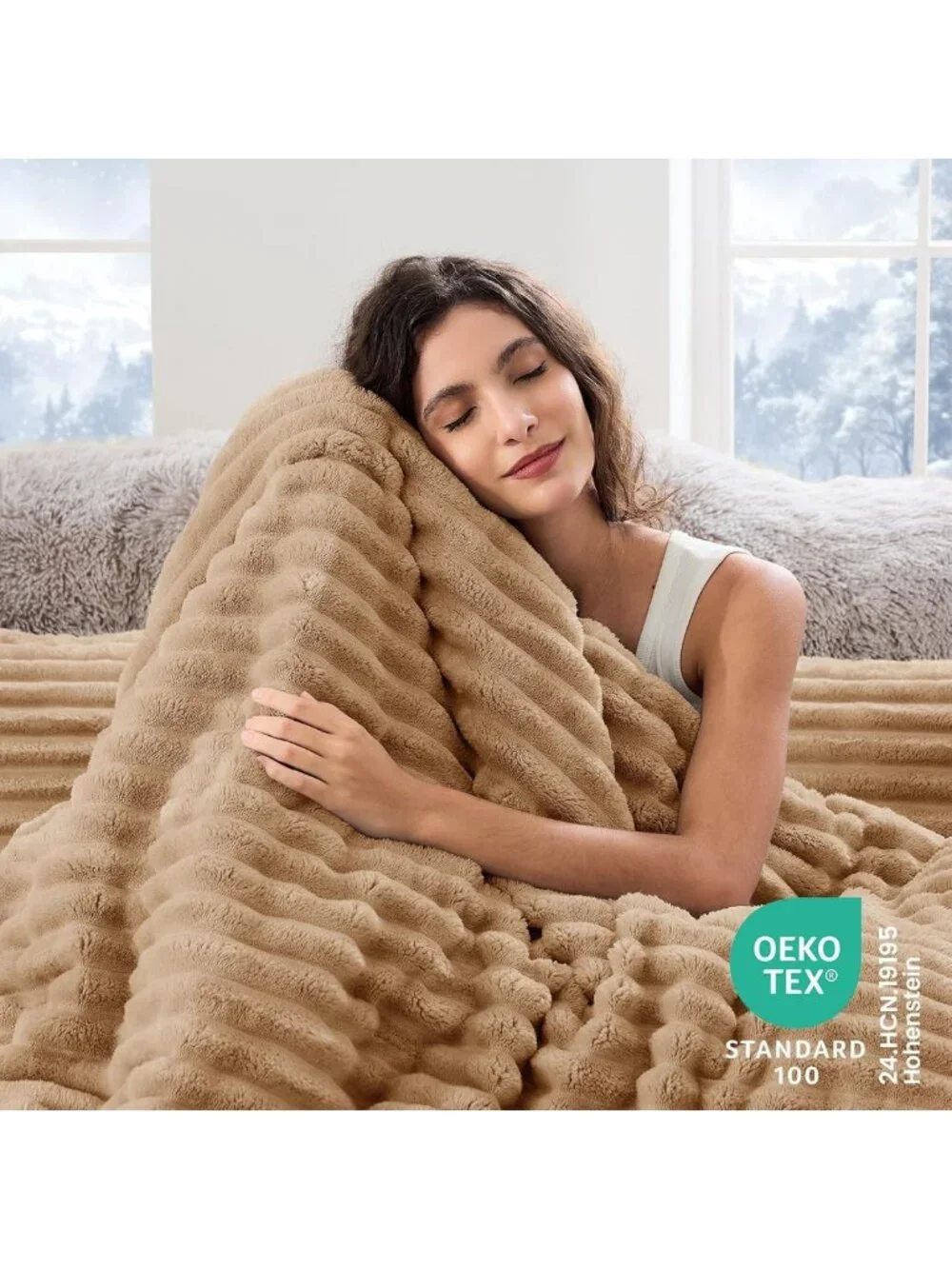 Cozy Twin/Twin XL Fleece Comforter Set - 2 Piece Bedding in Light Brown