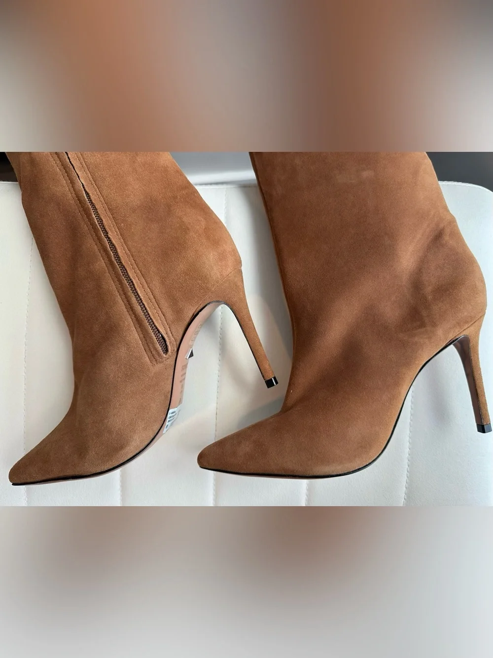 SCHUTZ elegant knee
