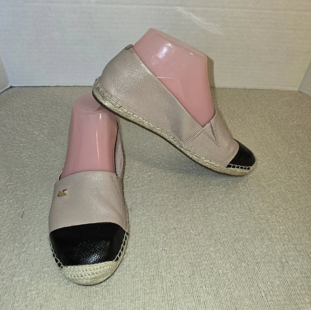 Michael Kors Kendrick Beige and Black Espadrilles size 6