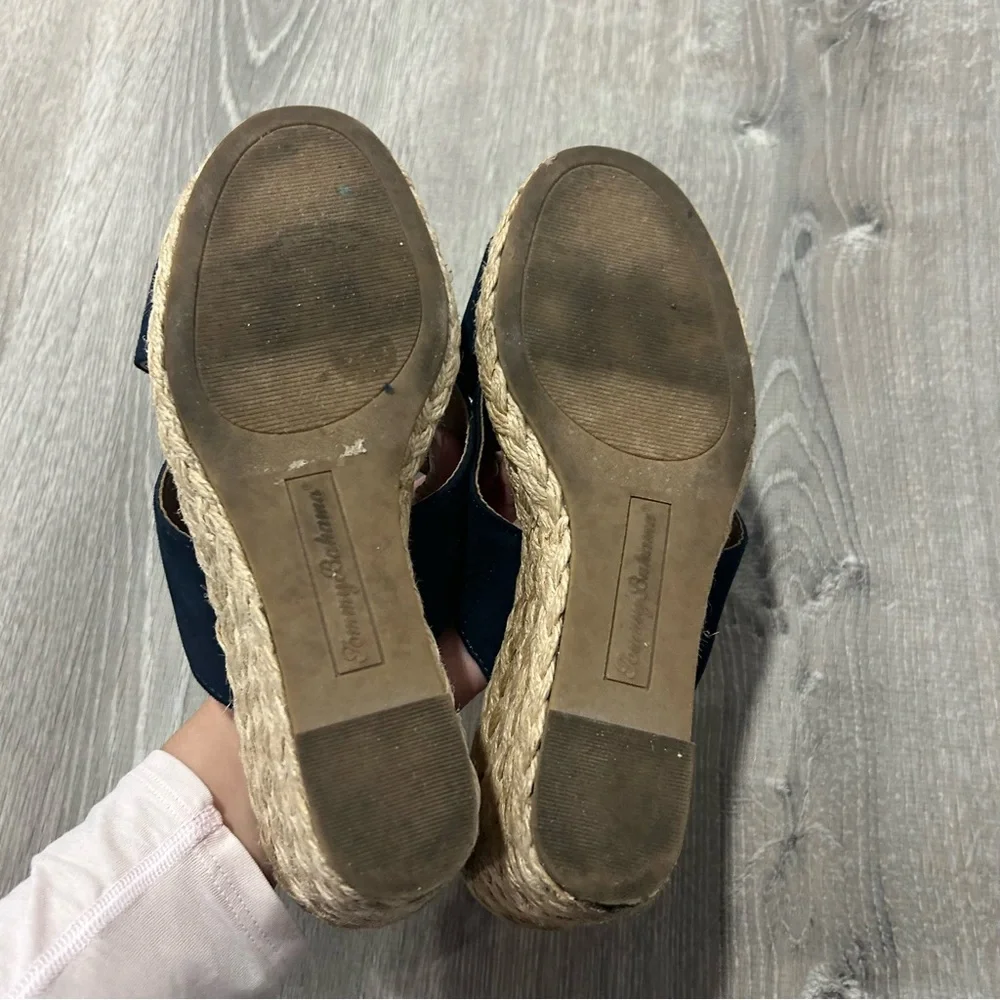 Tommy Bahama gently used