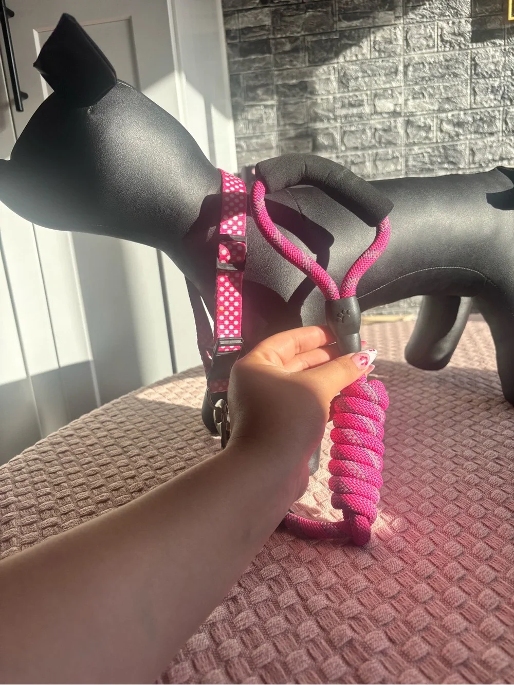 N/A adjustable pink