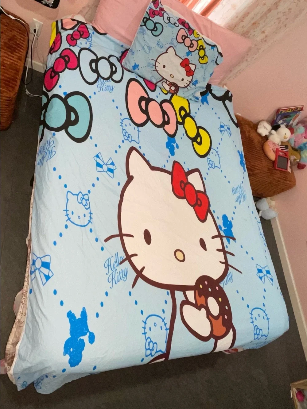 Hello Kitty playful hello