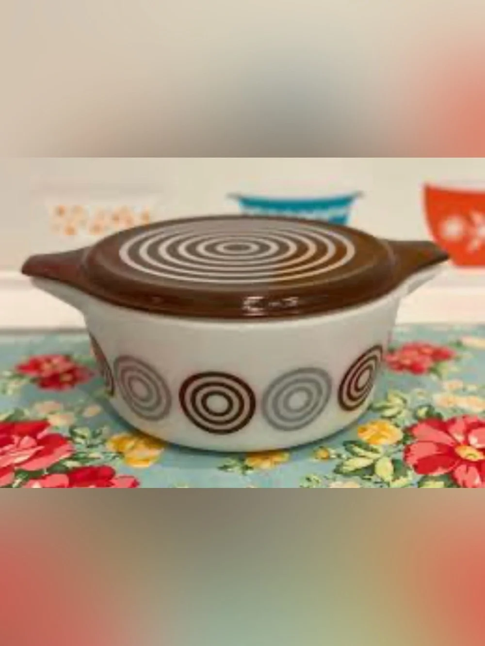 Pyrex rare radiant