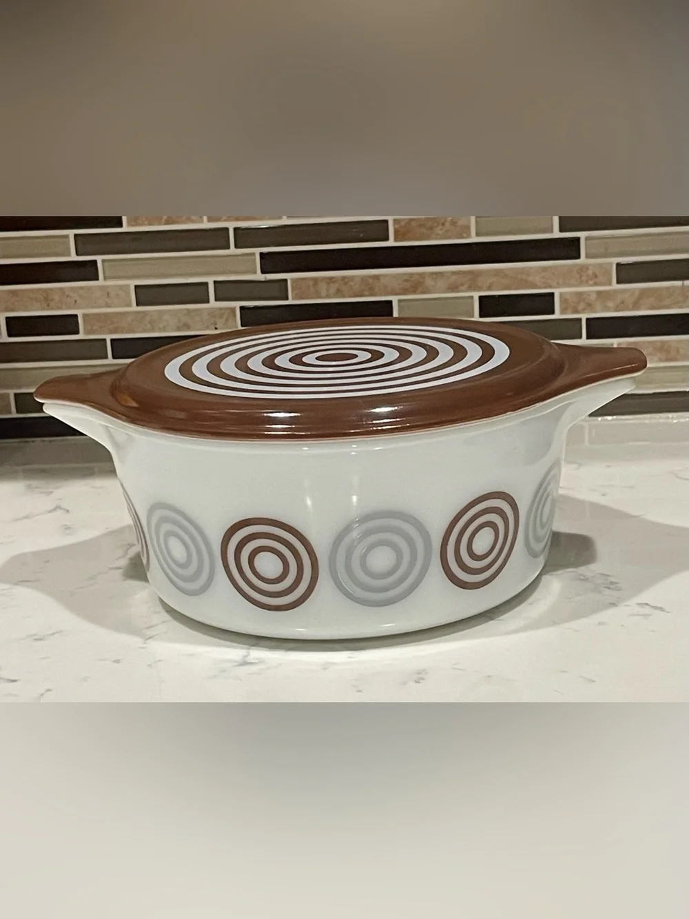 Pyrex rare radiant