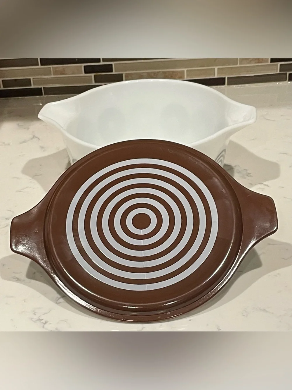 Pyrex rare radiant