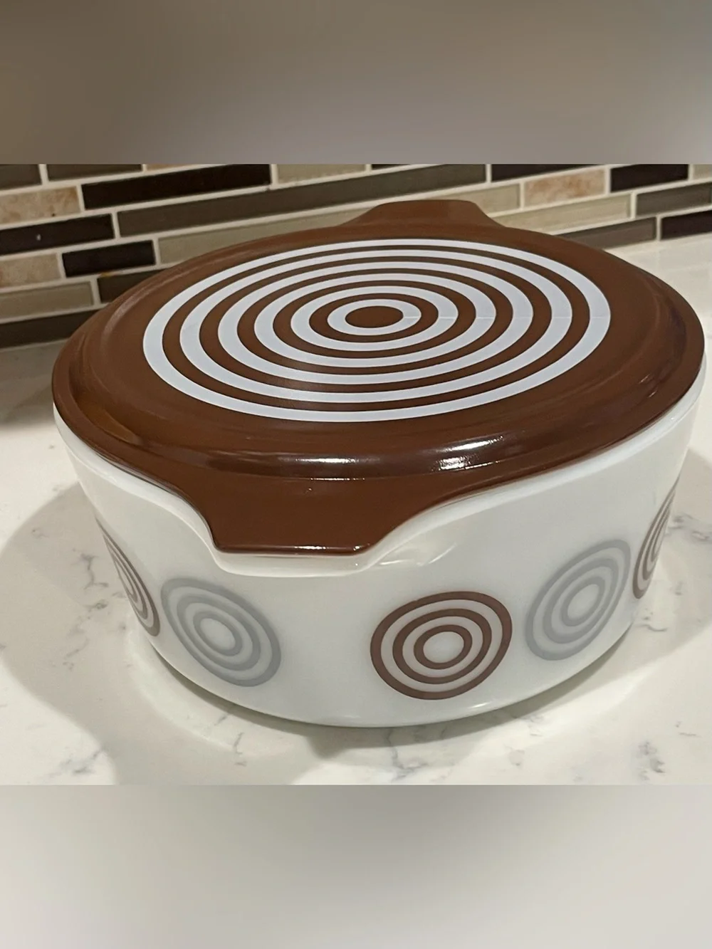 Pyrex rare radiant