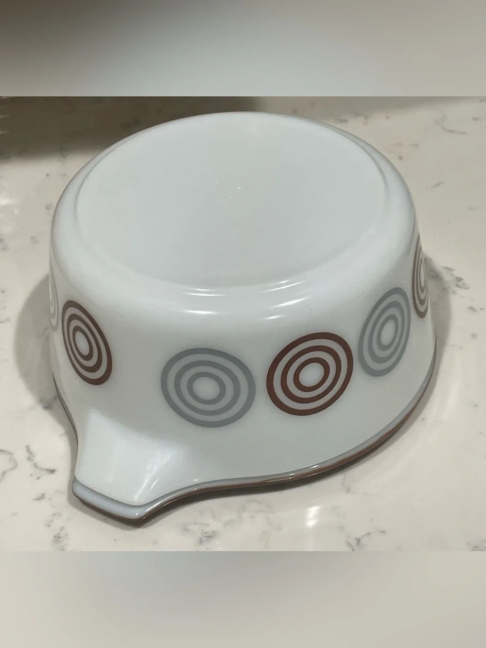 Pyrex rare radiant