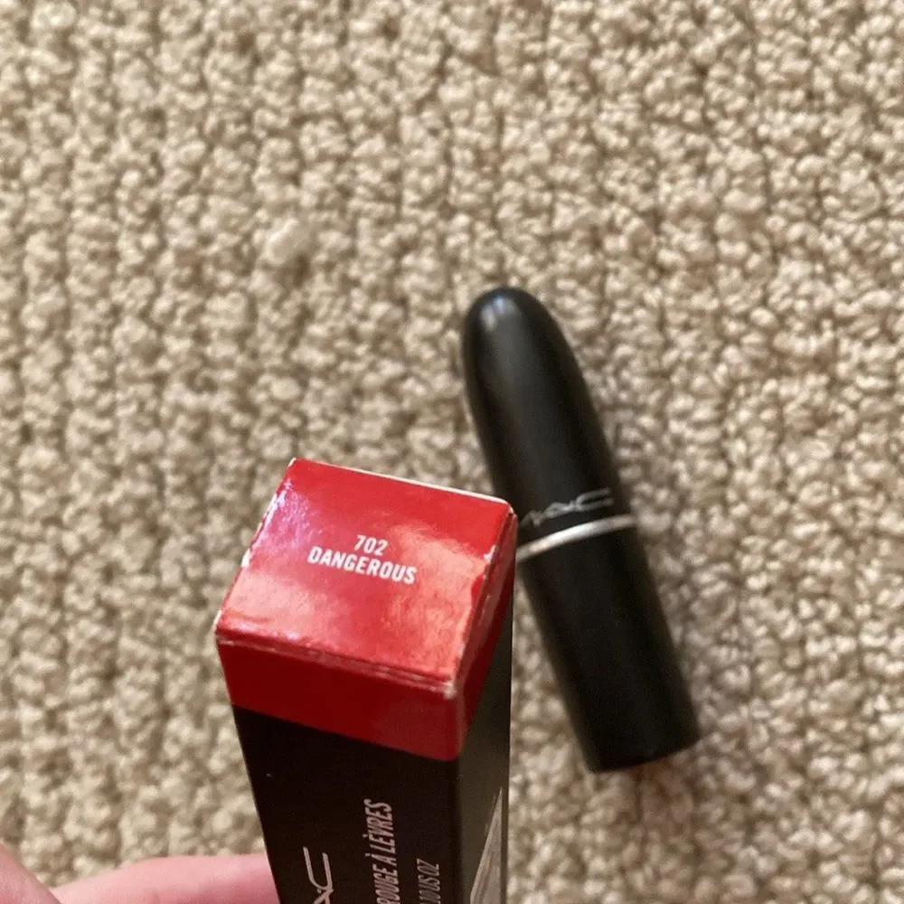 MAC Cosmetics bundle this