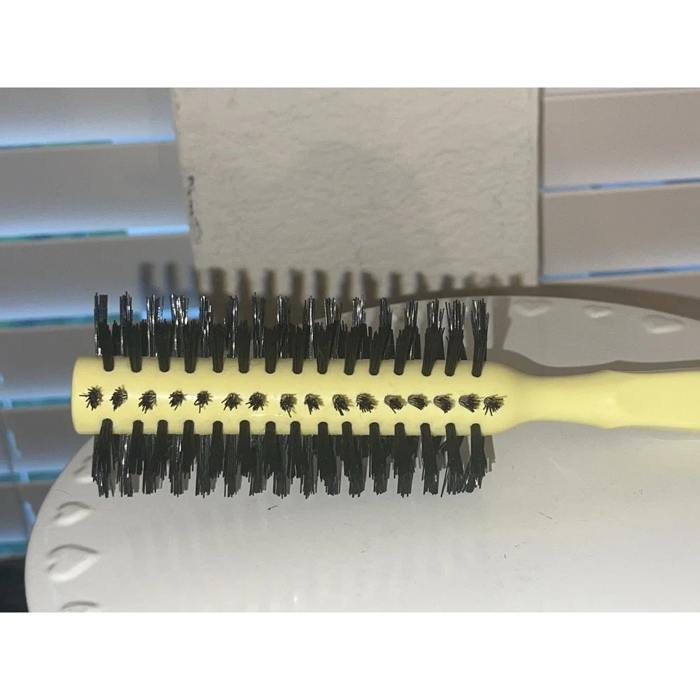 Vintage‎ Avon Full Round Brush Yellow Black Bristles 1970-80's