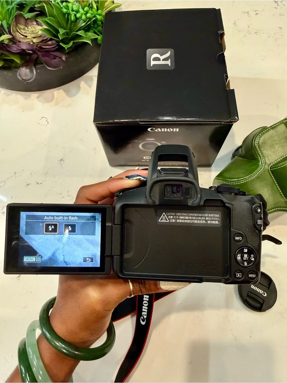 Canon shooting ready leather