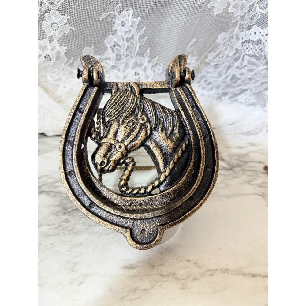 HORSESHOE CAST IRON DOOR KNOCKER - 6