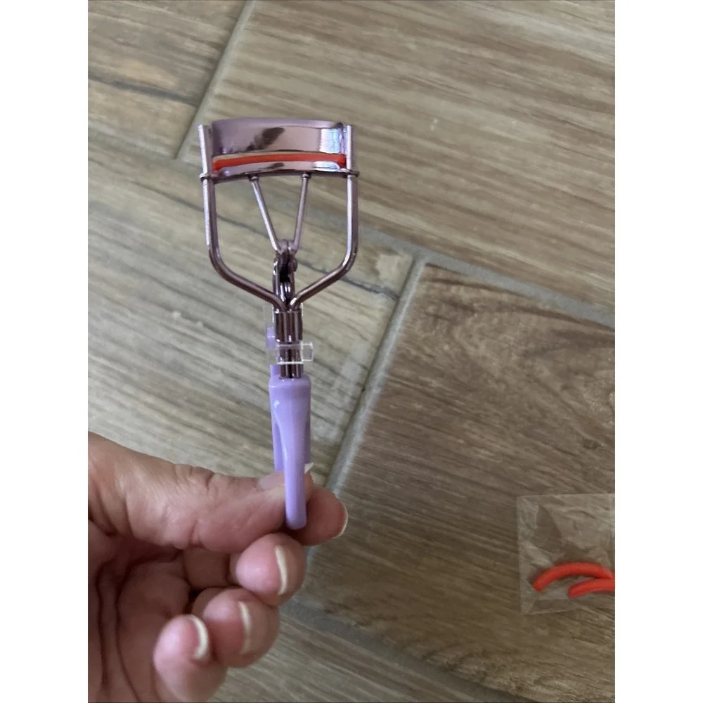 Tower 28 Eyelash Curler, Pinch Free Standard, Purple w/ Red Replacements
