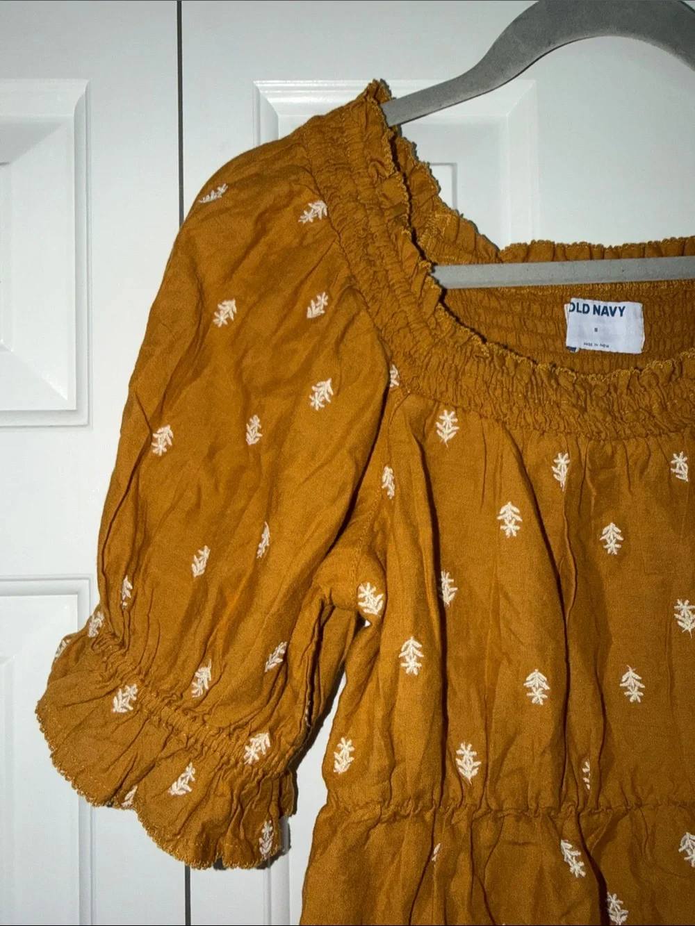 Old Navy Women's Mustard Embroidered Folk Art Peasant Blouse
