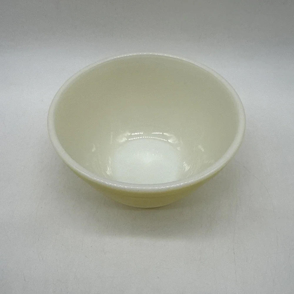 Pyrex bowl has