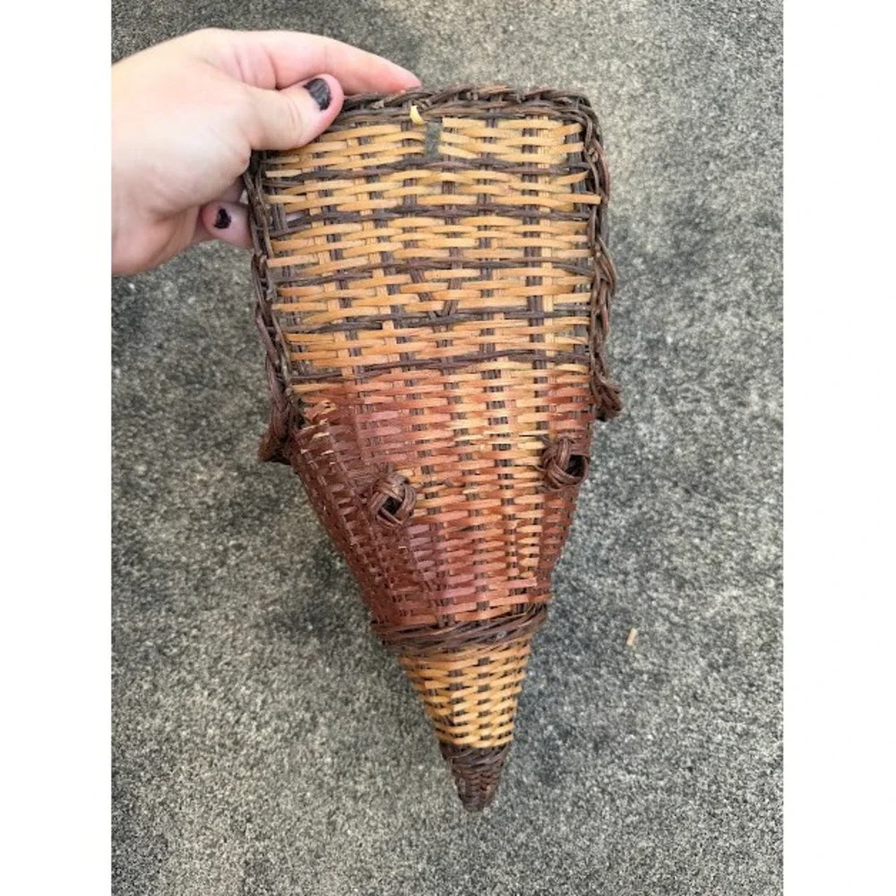 Cottagecore Farmhouse Unbranded Wicker Wall Basket OS Brown Rustic Cornucopia