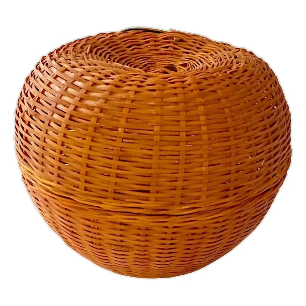 Vintage wicker apple