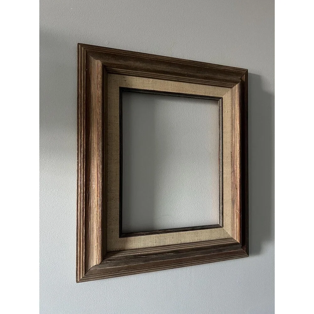 Unbranded vintage 8”