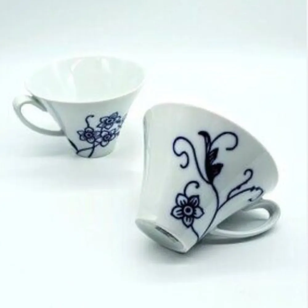 Crate & Barrel CAMILLE White Blue Floral Set of Four Porcelain Tea Coffee Mugs