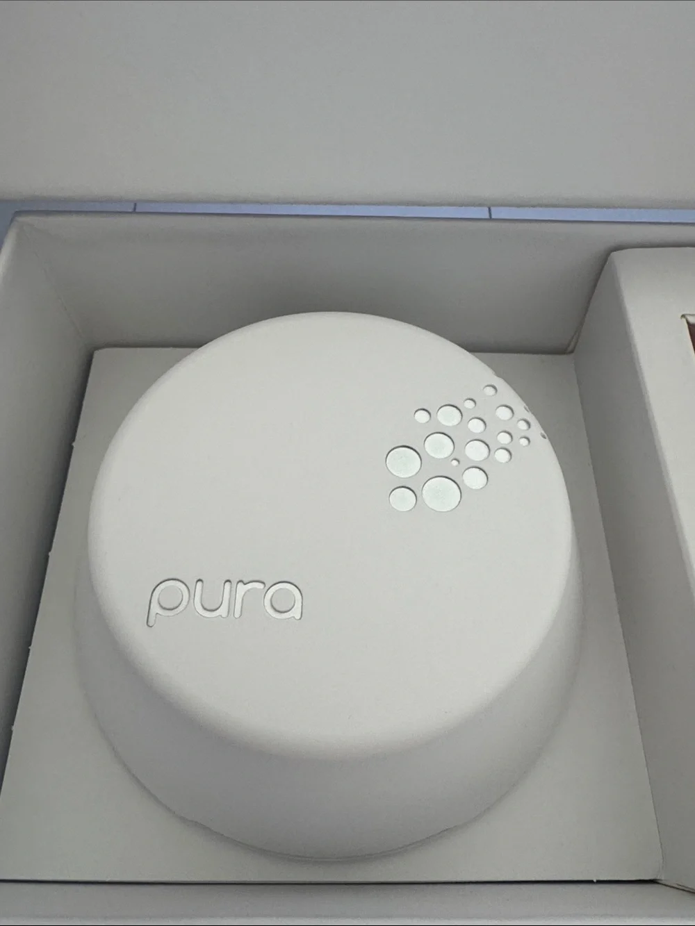 Pura Scents device home