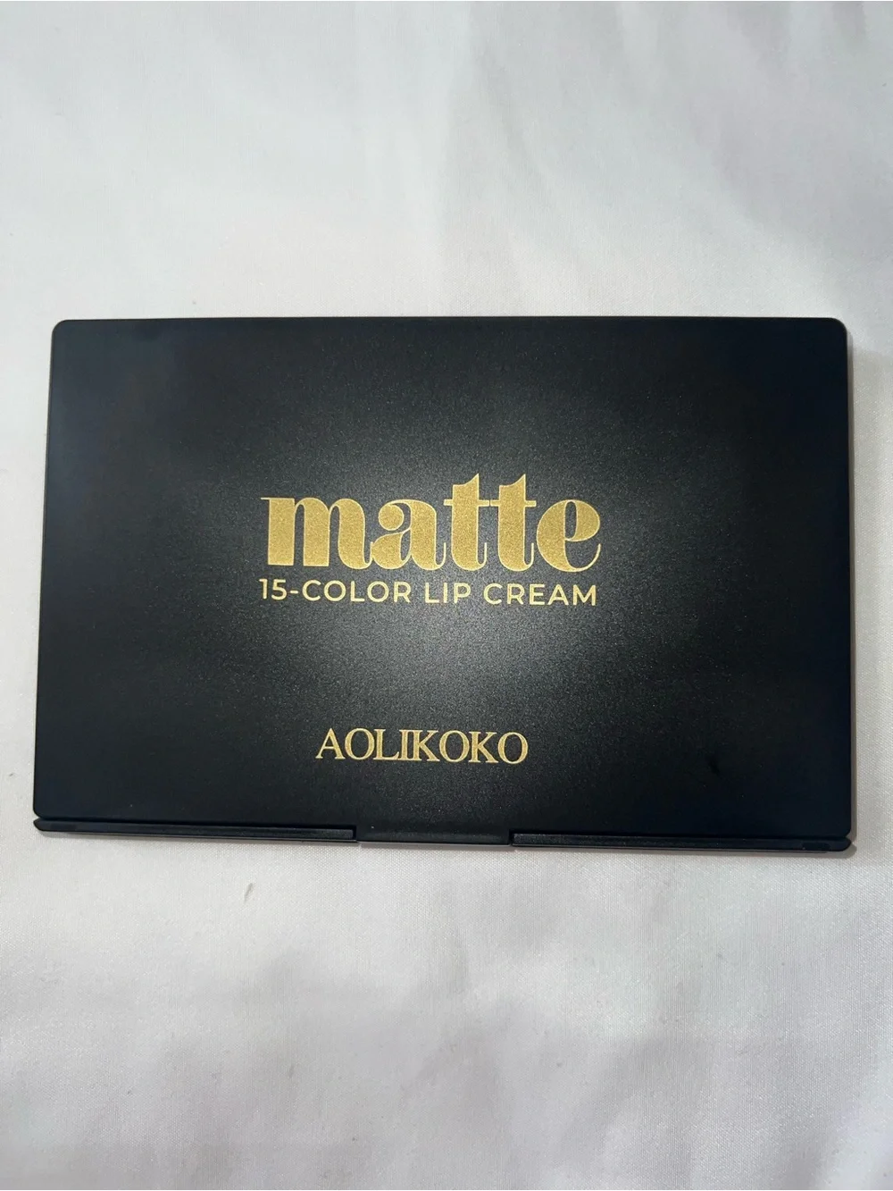 Matte 15-Color Lip Cream Palette — Black
