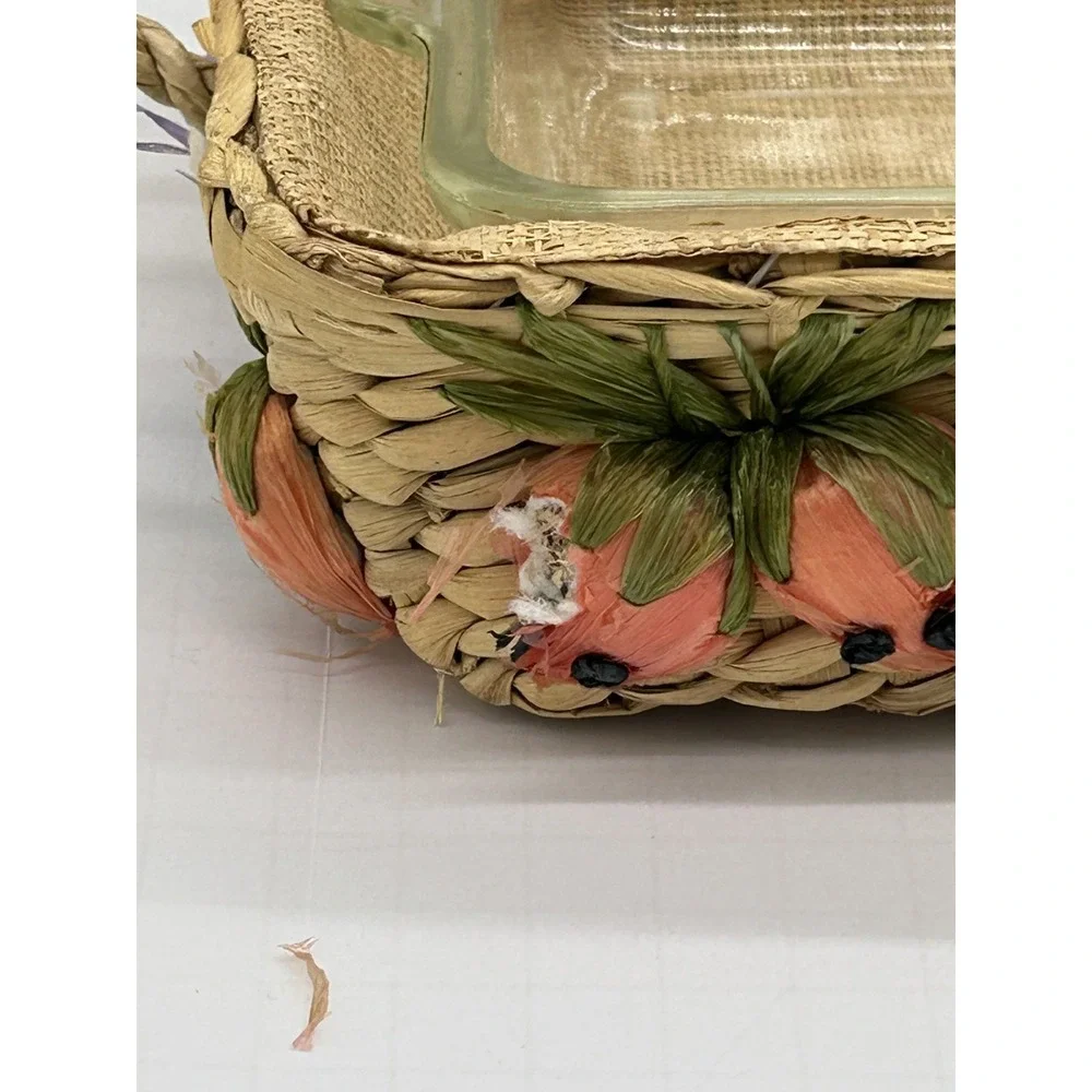 Vintage raffia casserole
