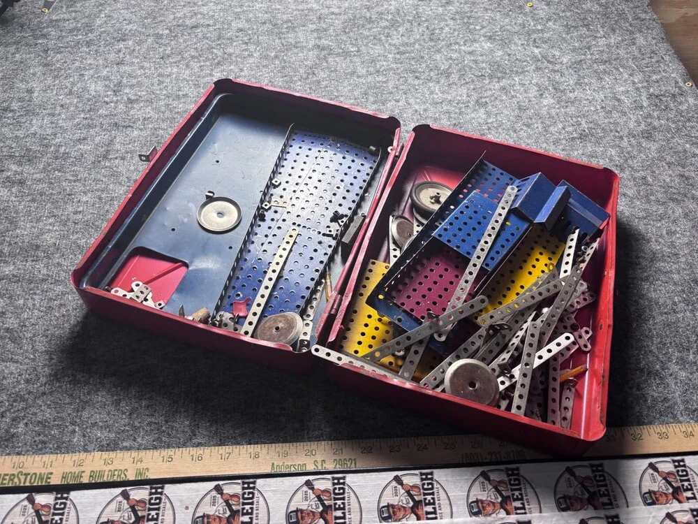 Vintage 1940’s Constructioneer Metal Building Set by U.S.A. Toy