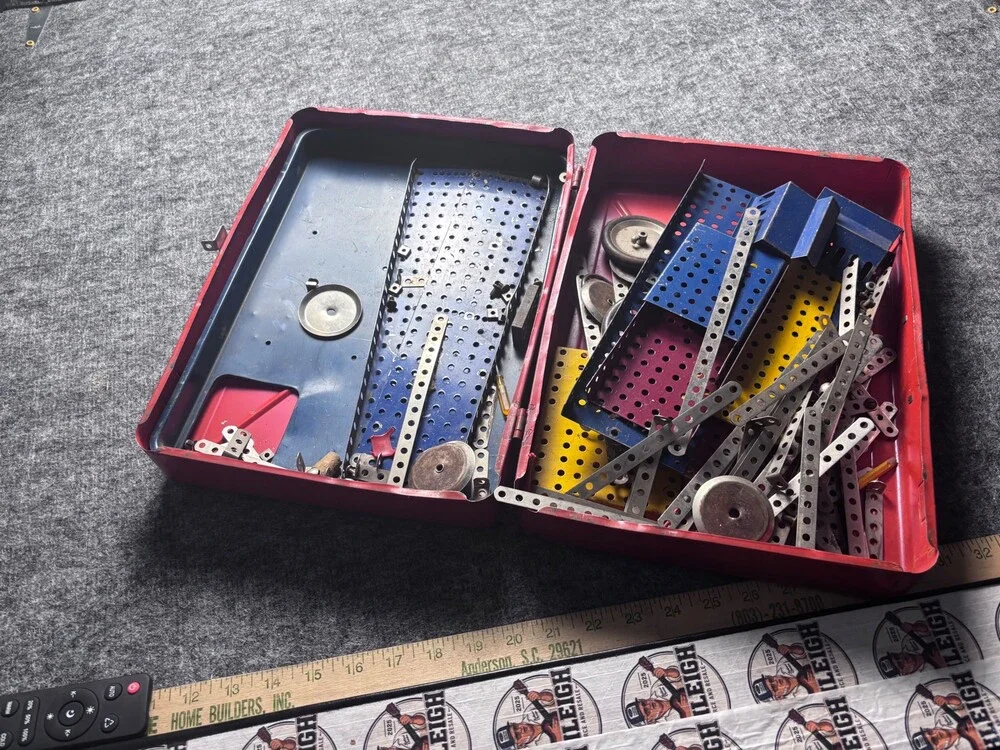 Vintage 1940’s Constructioneer Metal Building Set by U.S.A. Toy
