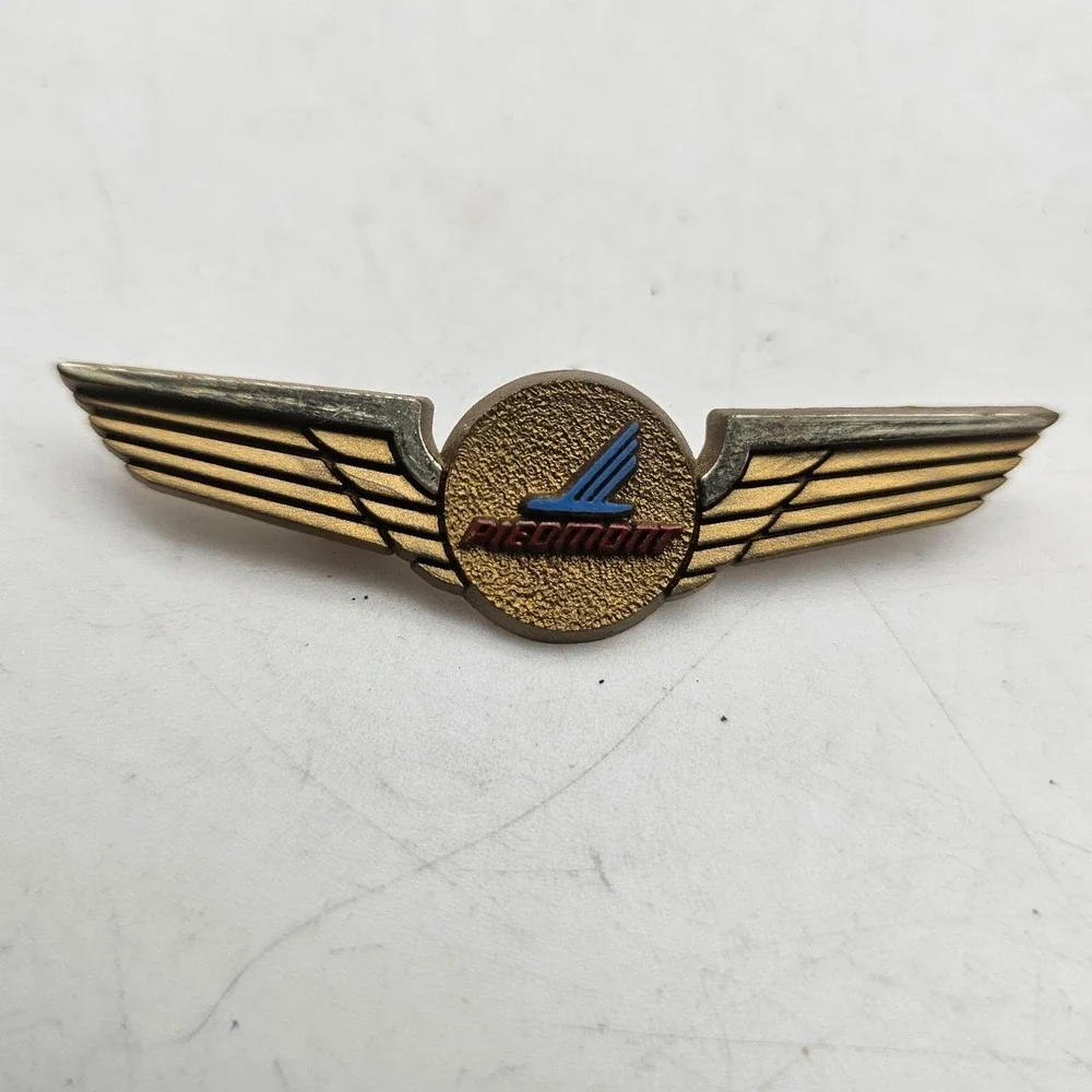 Vintage Piedmont Airlines Pilot Wings Pin Badge Aviation Airline Memorabilia