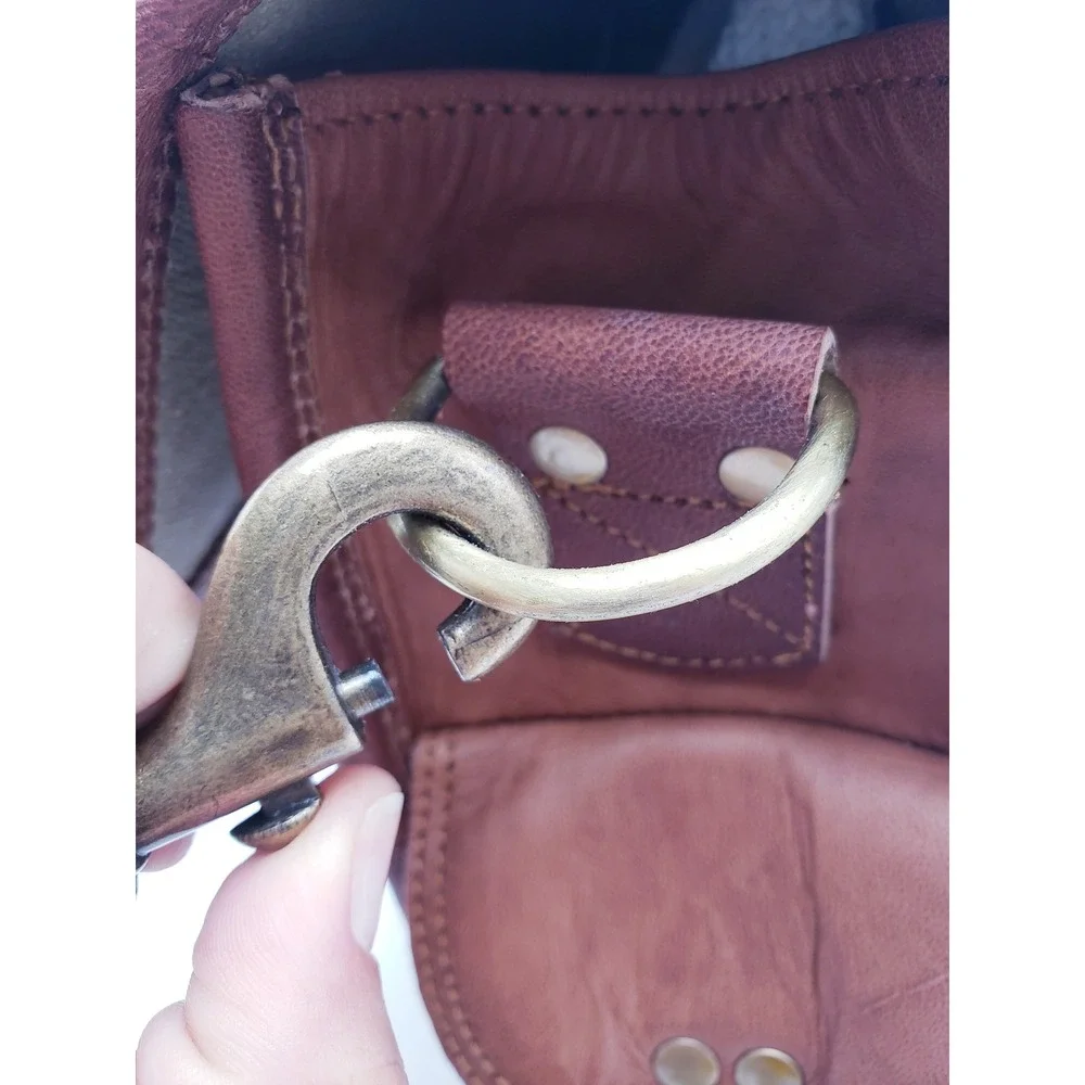 Mahetri unbranded messenger