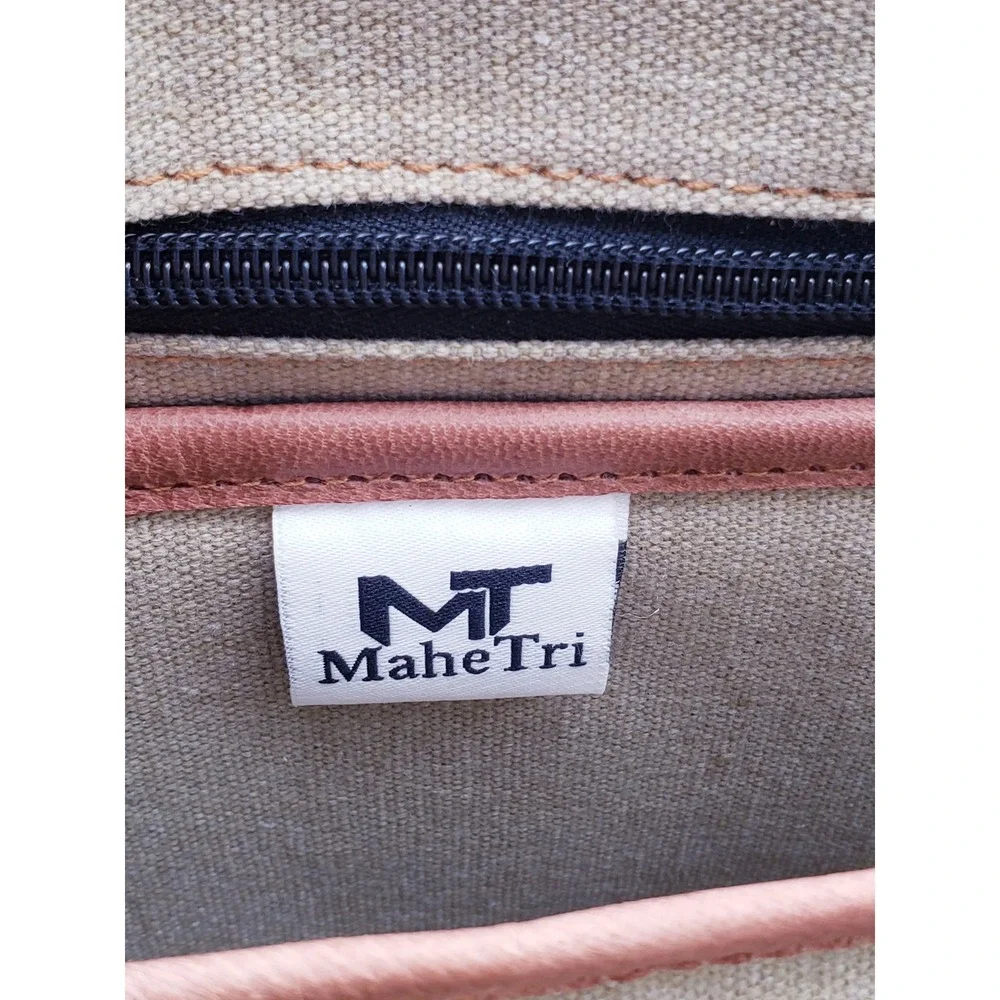 Mahetri unbranded messenger