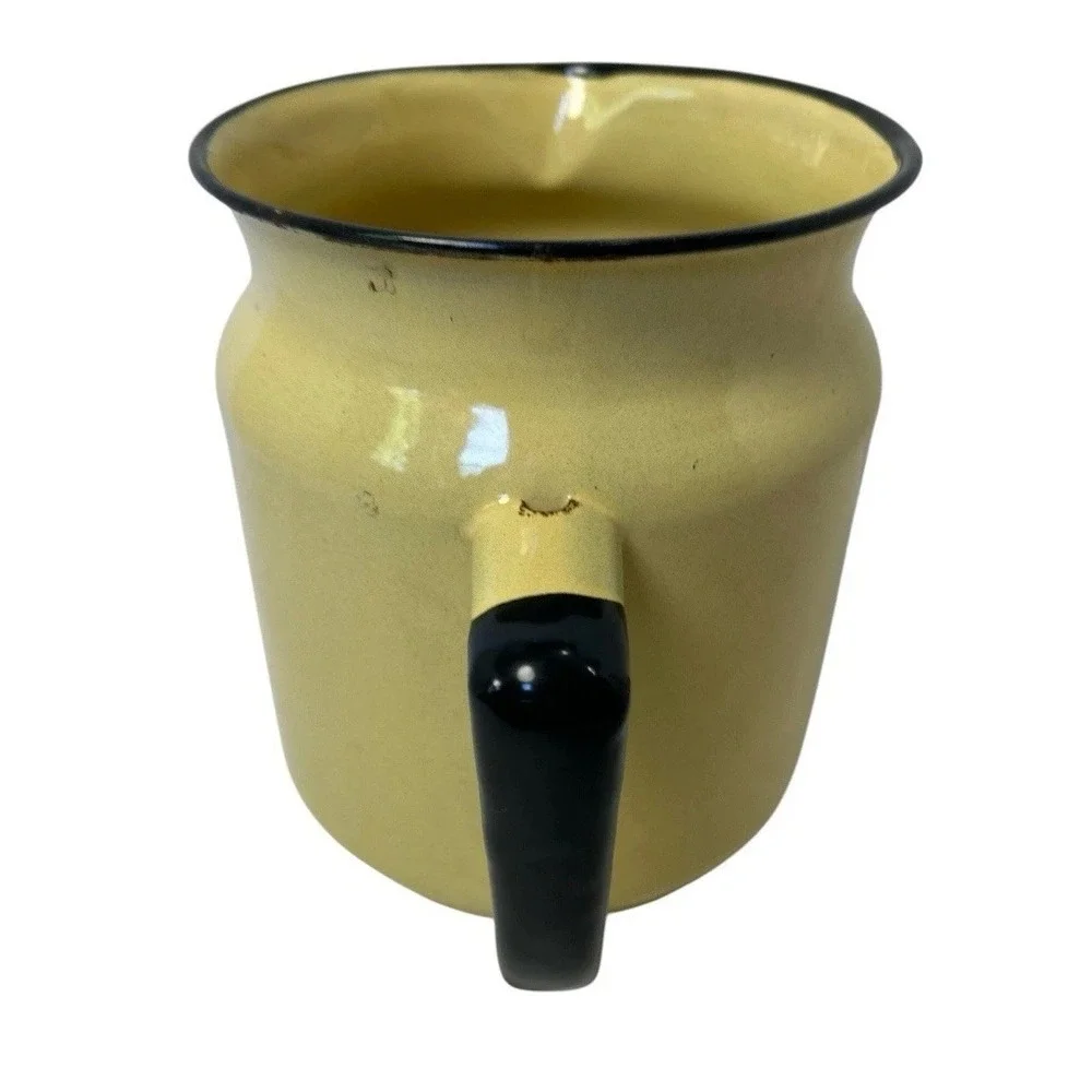 The Unbranded Brand vintage yellow
