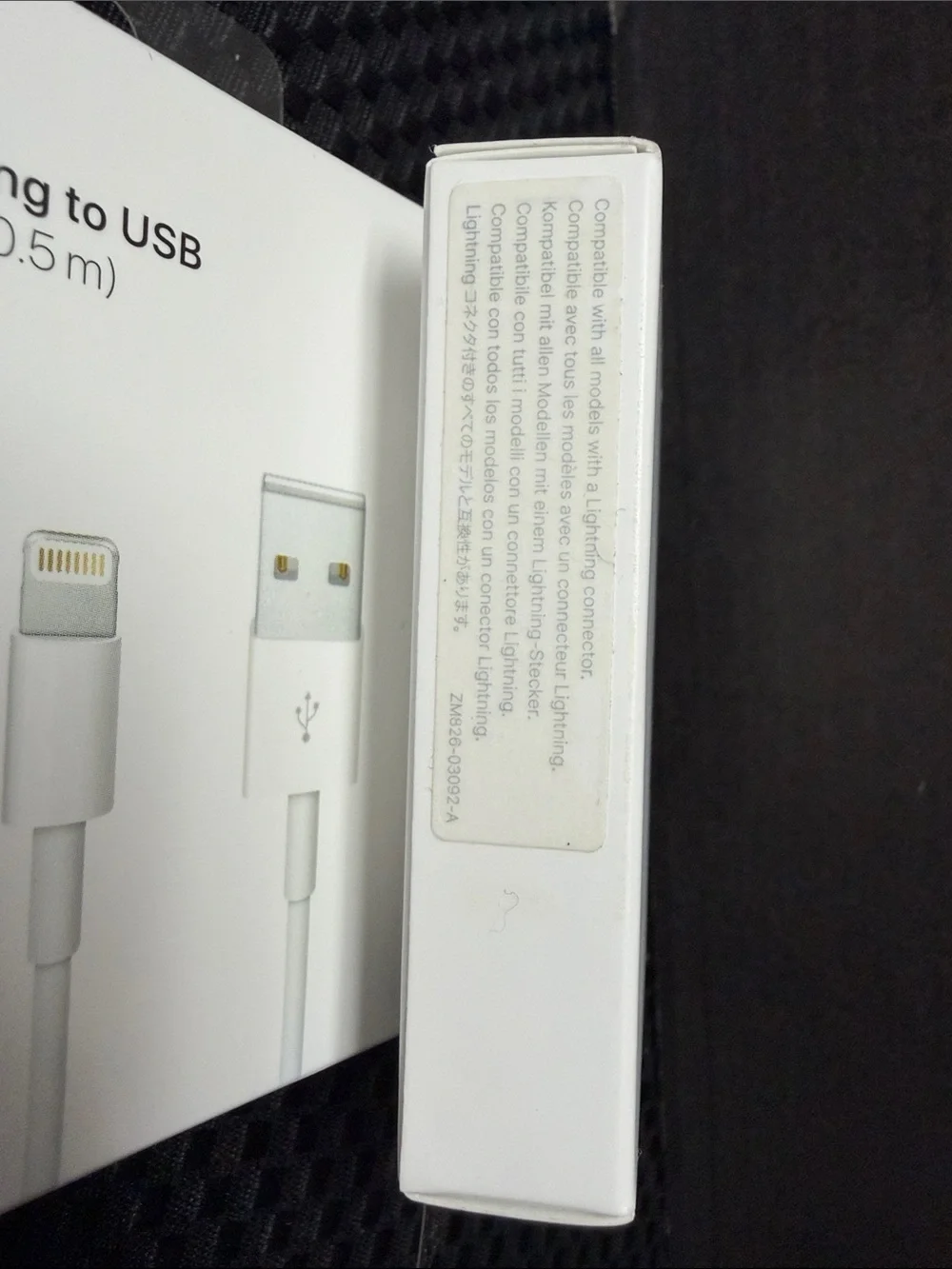Apple apple~branded lightning