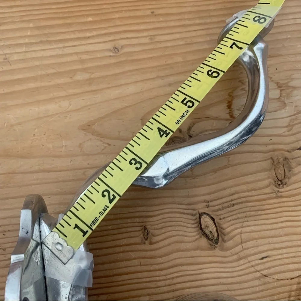 N/A metal wall