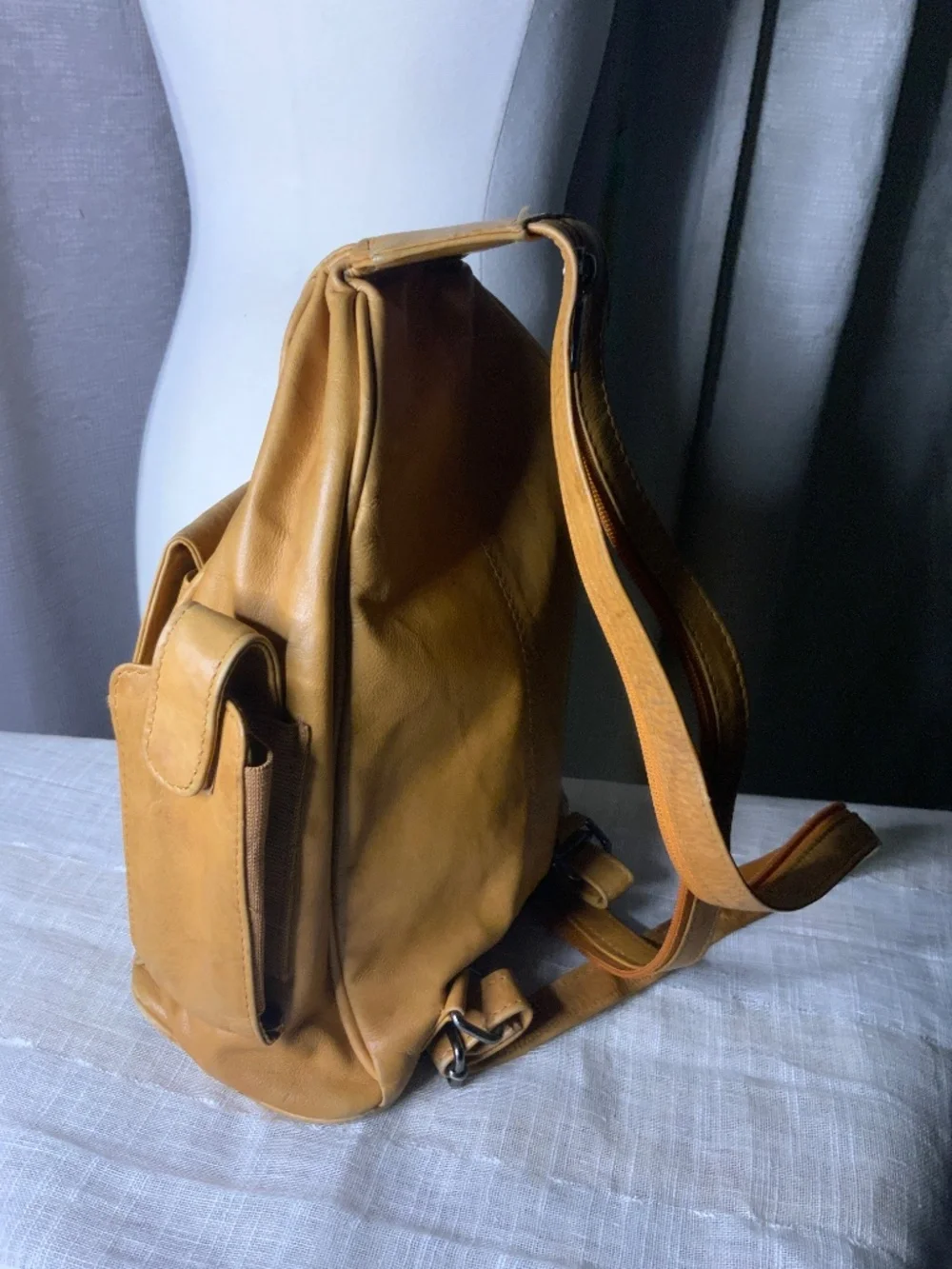 N/A retro leather