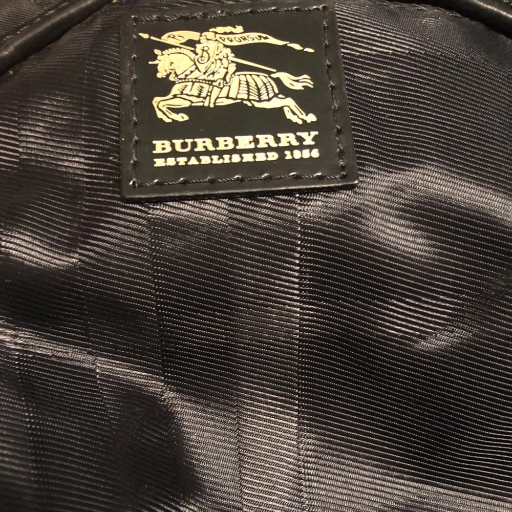 Burberry ✨beautiful authentic