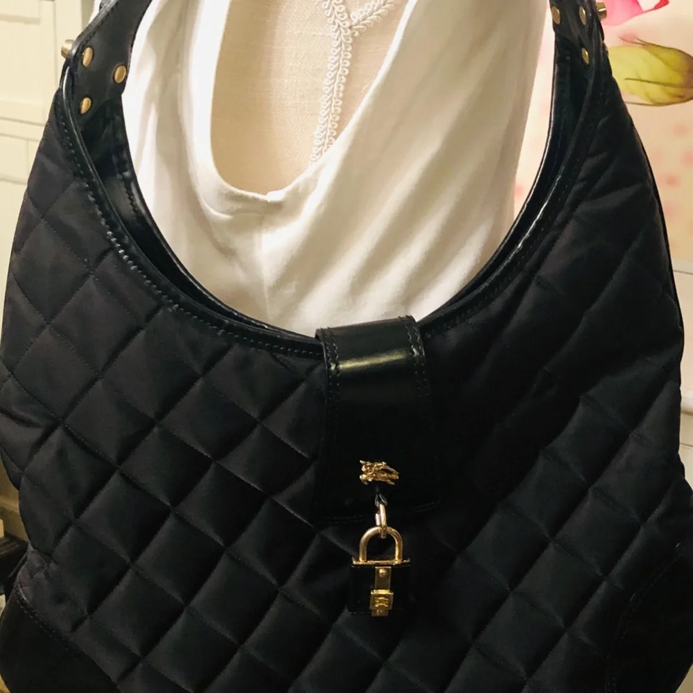 Burberry ✨beautiful authentic