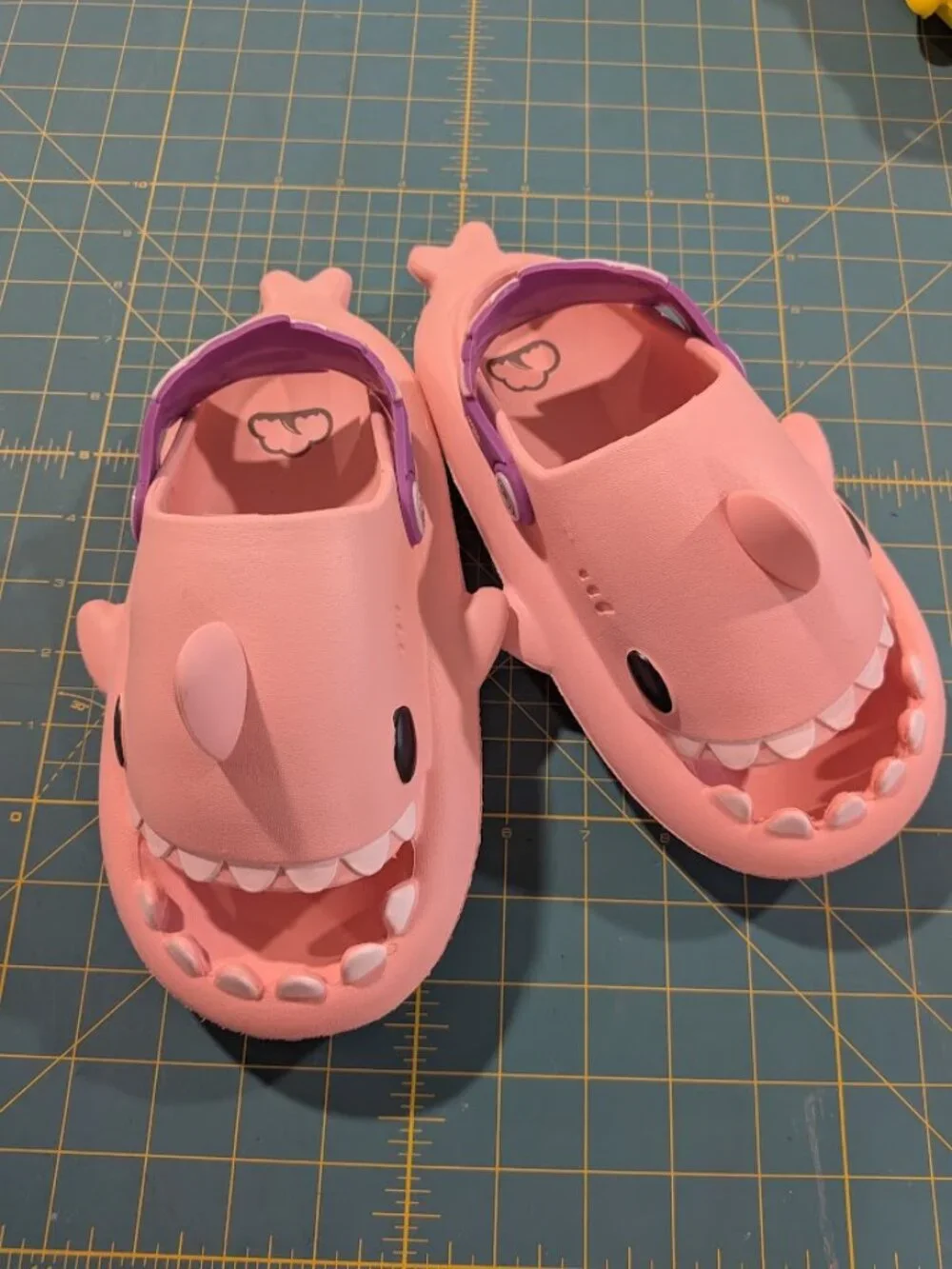 Cloud Shark Slides Kids Size 11.5/12 (200)