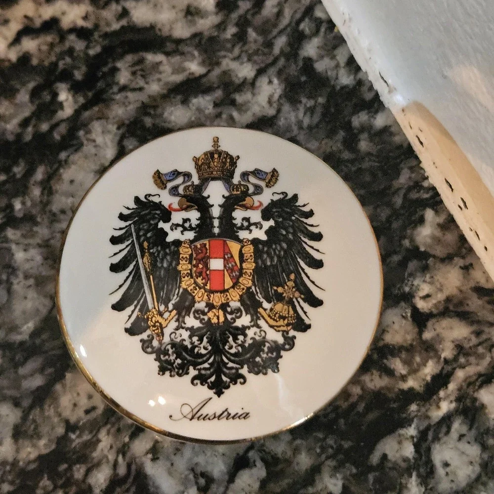 N/A vintage jewelry