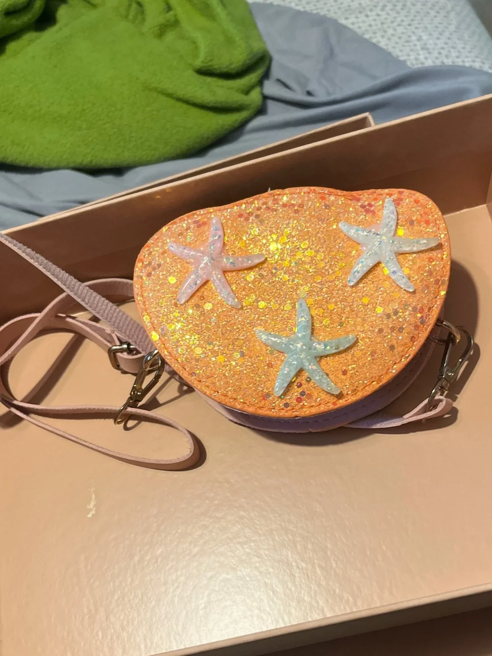 Sea shell purse