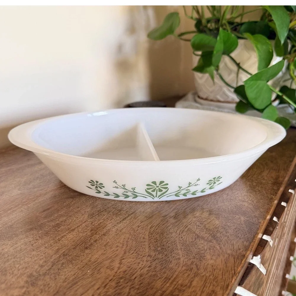 Vintage Unmarked Glasbake Green Daisy Divided Milk Glass Casserole‎ Dish 70s