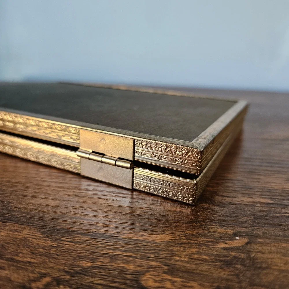 N/A vintage gold