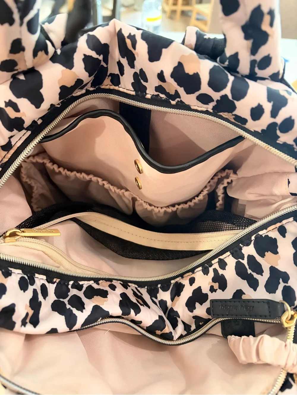Itzy Ritzy stylish leopard