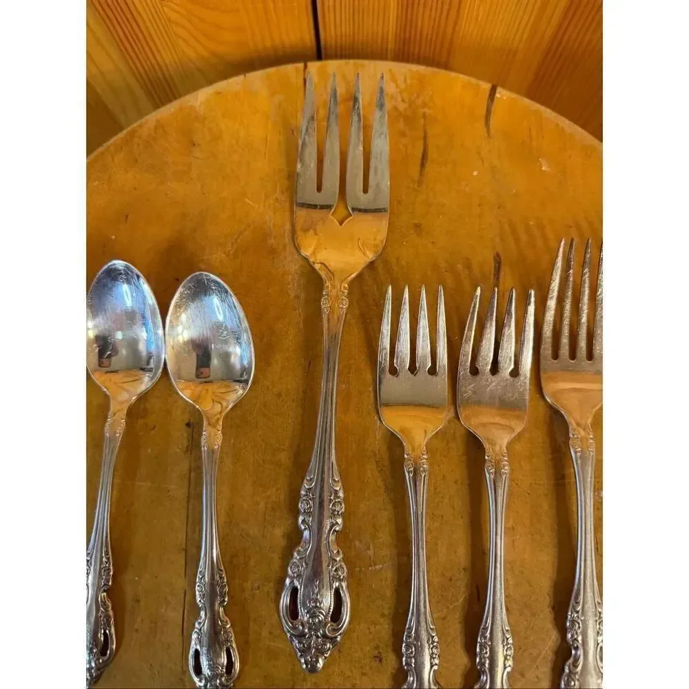 Oneida real silverplate