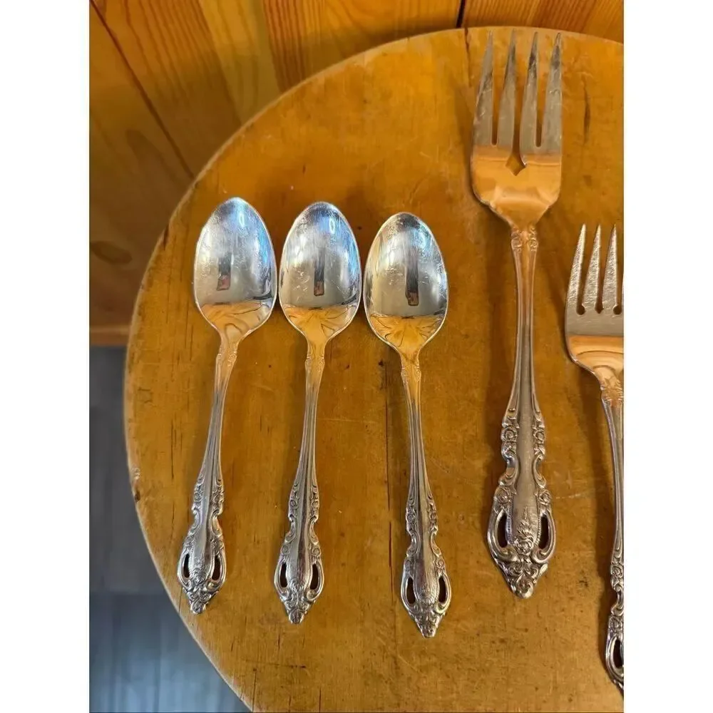 Oneida real silverplate